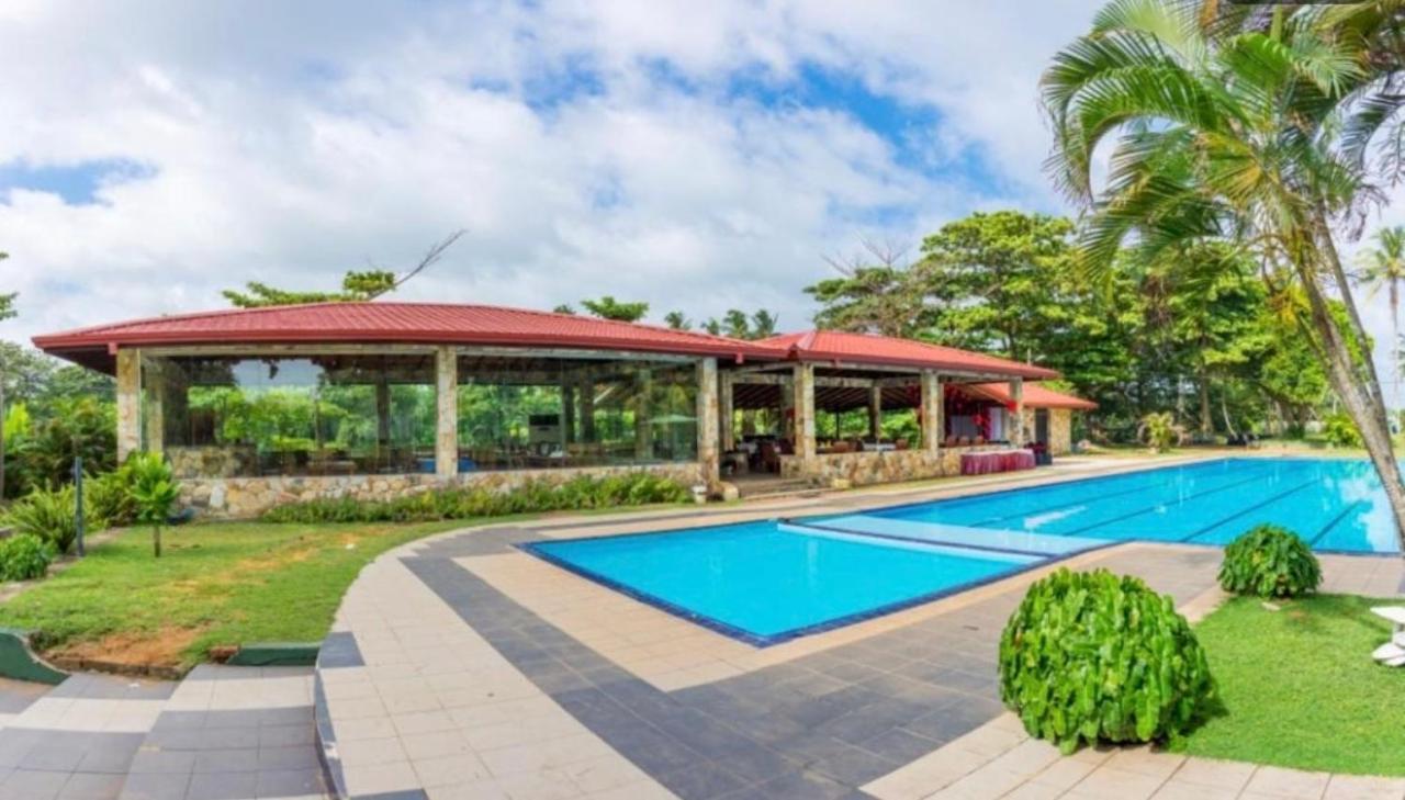 וואדואה River View Banquet & Resort מראה חיצוני תמונה