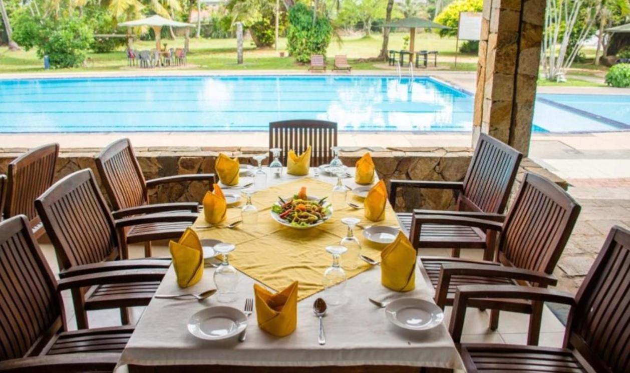 וואדואה River View Banquet & Resort מראה חיצוני תמונה