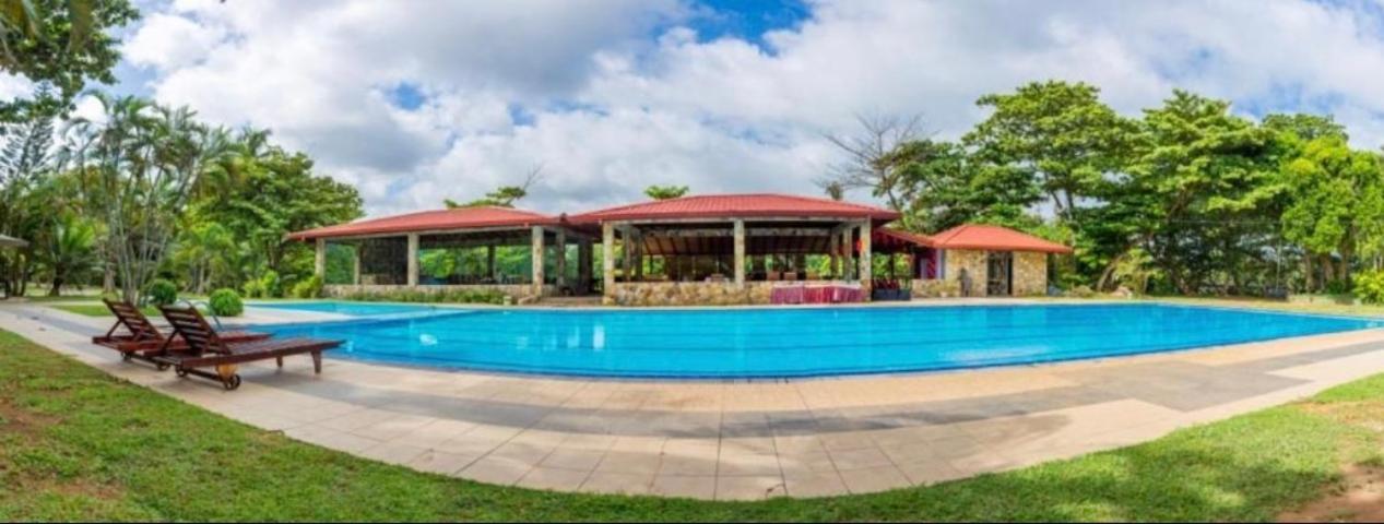 וואדואה River View Banquet & Resort מראה חיצוני תמונה