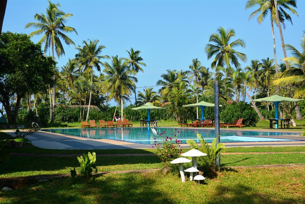 וואדואה River View Banquet & Resort מראה חיצוני תמונה