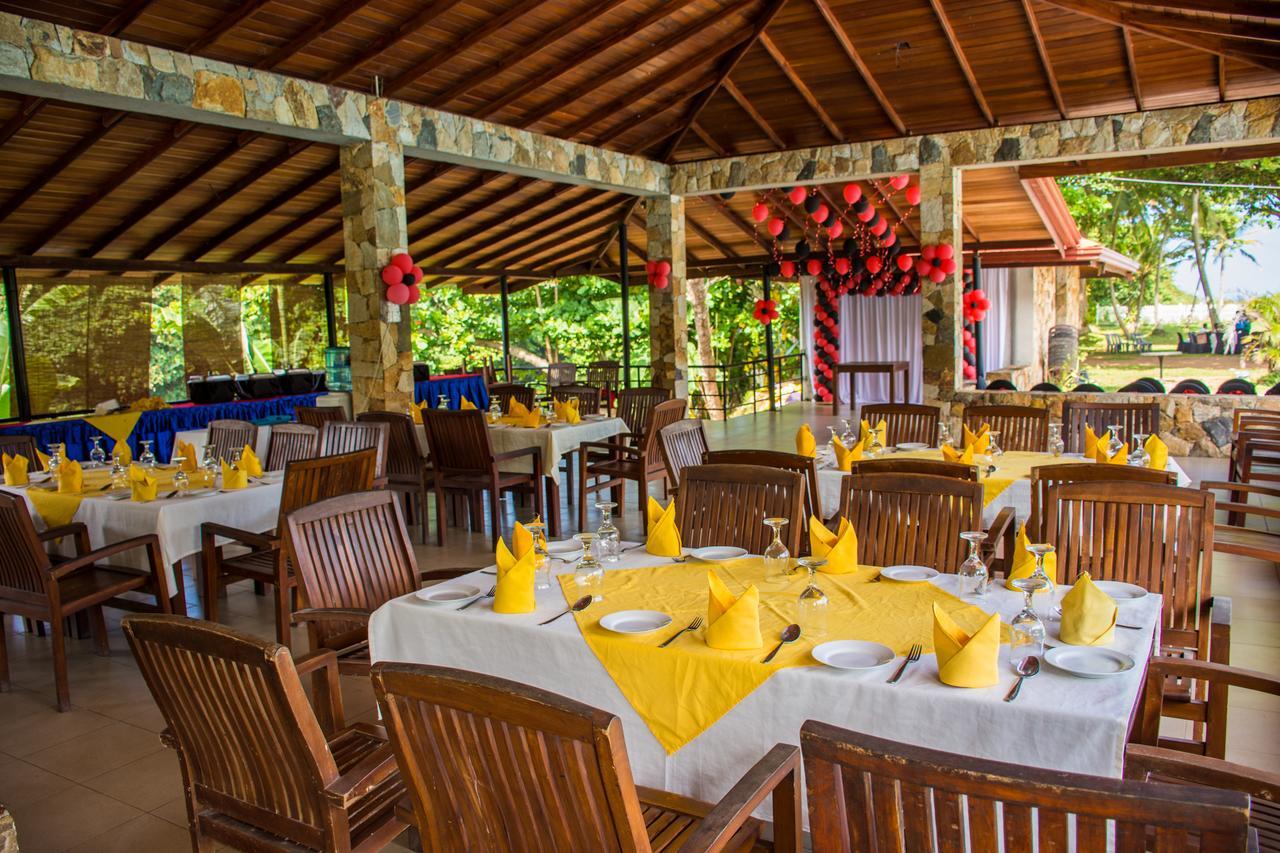 וואדואה River View Banquet & Resort מראה חיצוני תמונה