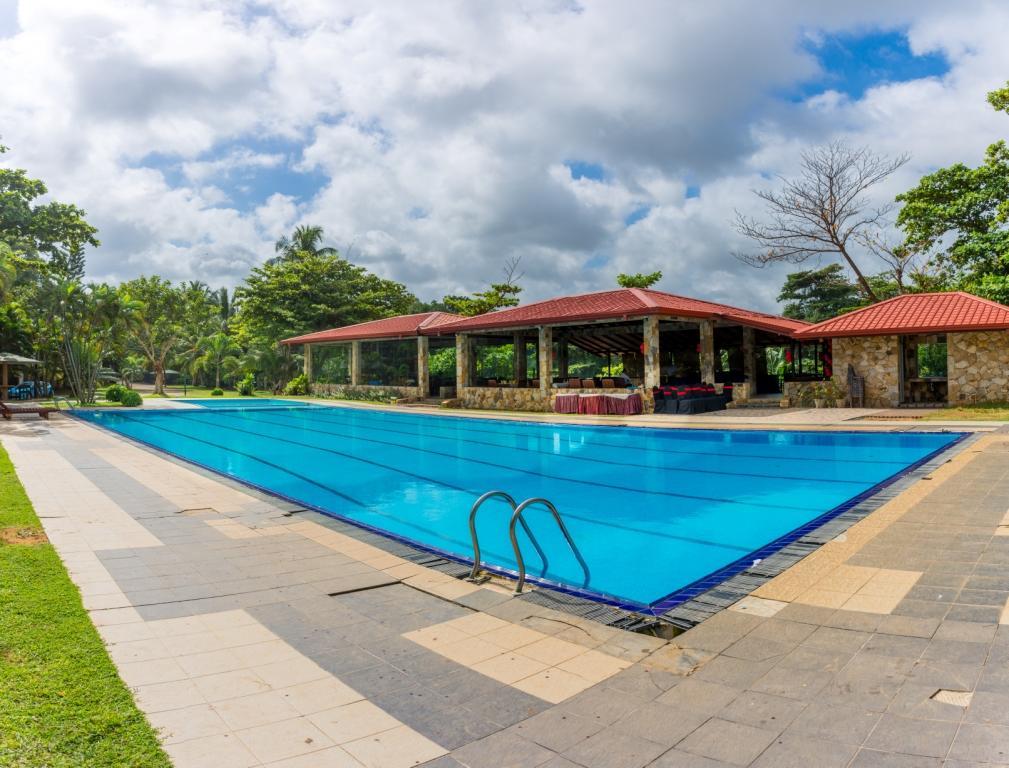 וואדואה River View Banquet & Resort מראה חיצוני תמונה
